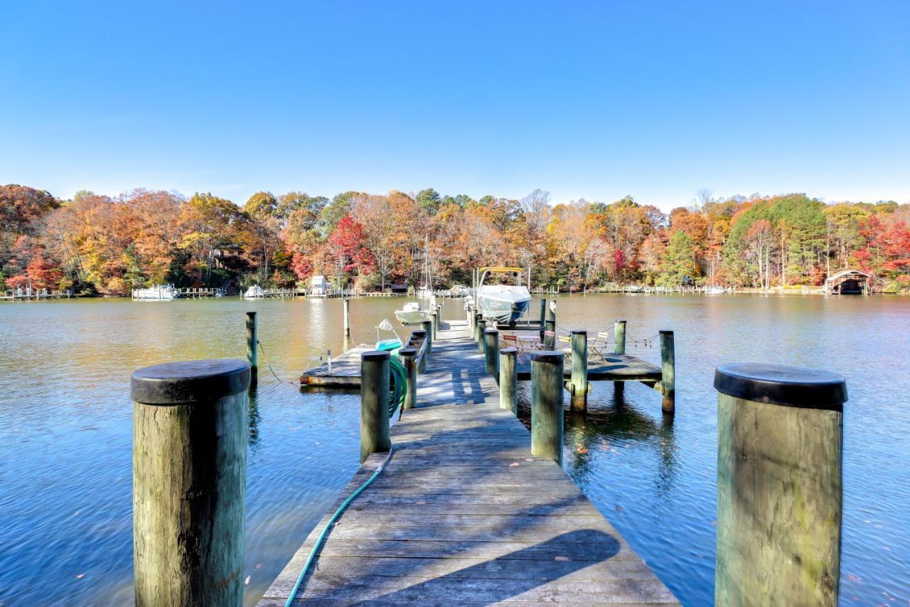 Waterfront Lusby Retreat With Deep-Water Dock And Slip Villa Exterior photo